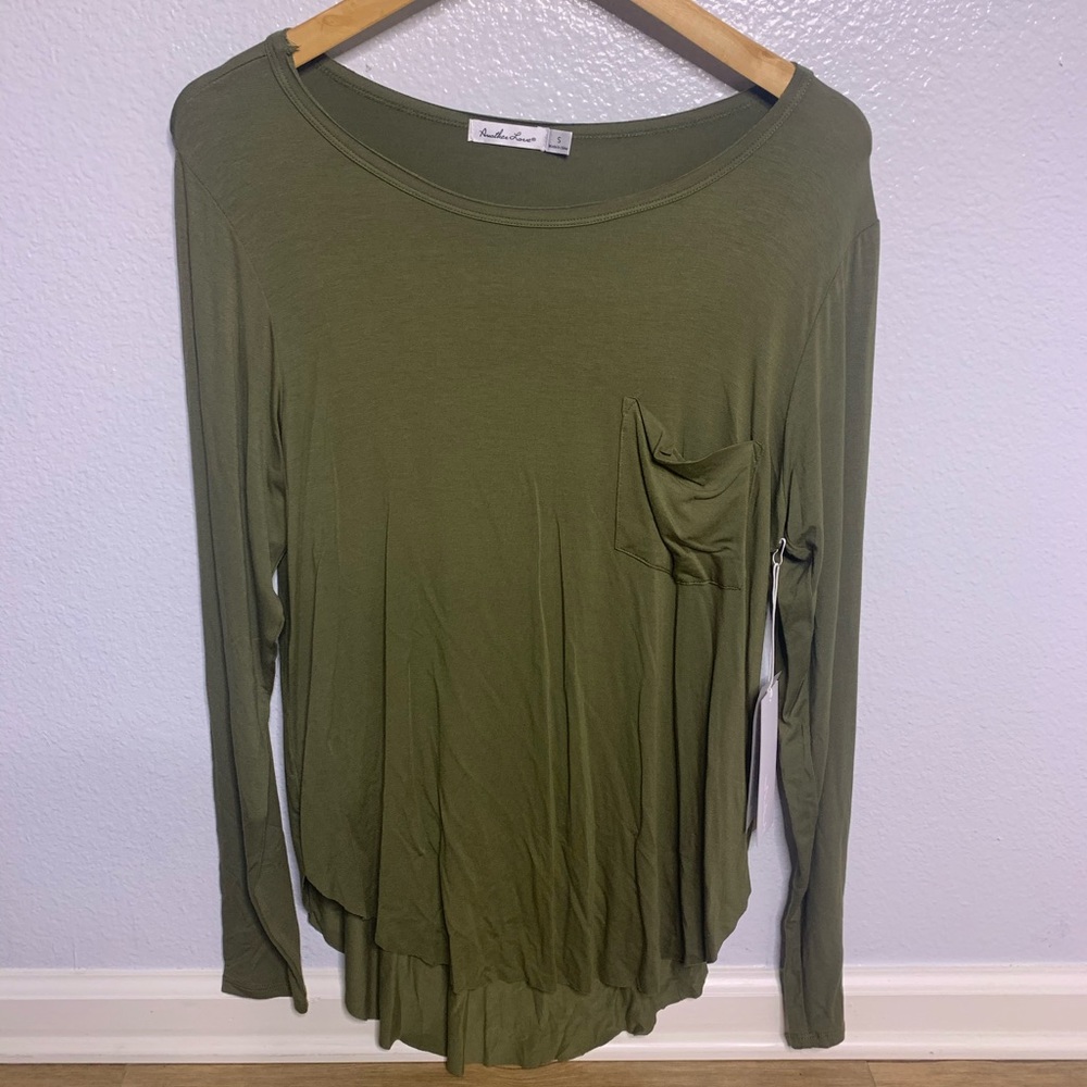 Long sleeve T-shirt